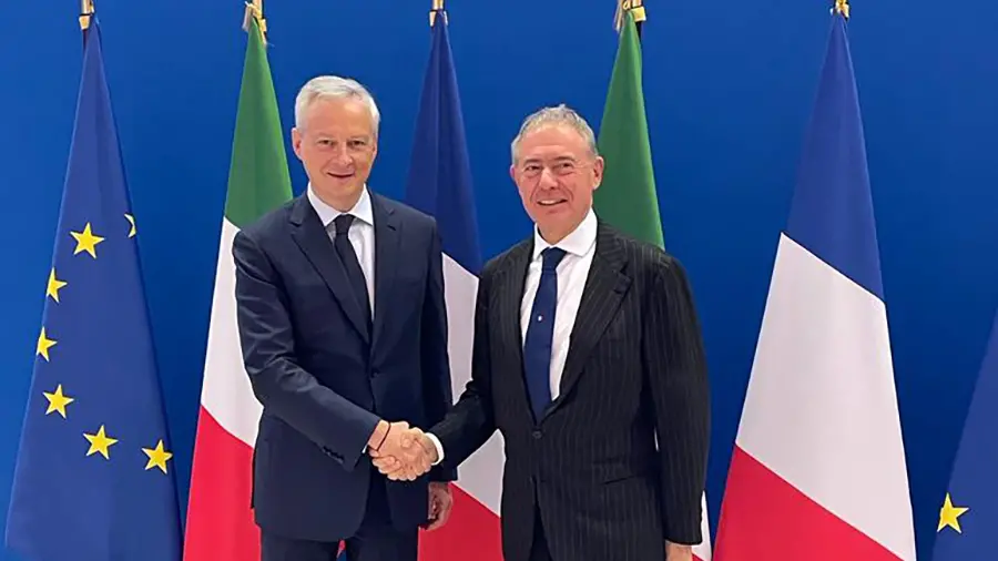 La cooperazione tra la Francia e l’Italia nel settore delle batterie solari rappresenta uno dei pilastri più promettenti della transizione energetica europea.